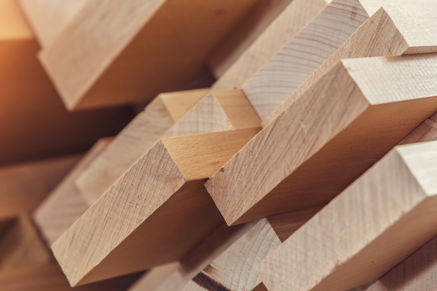 Do czego służy drewno konstrukcyjne?