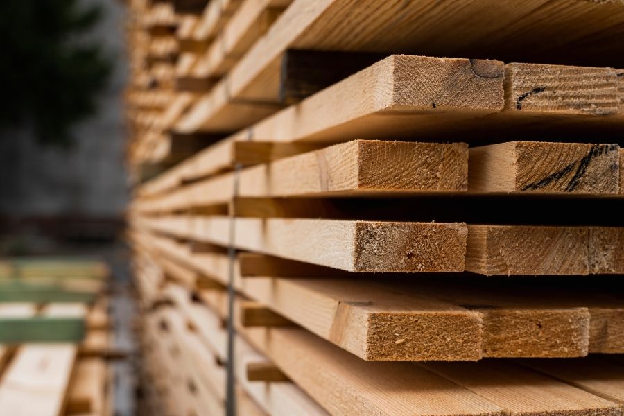 Do czego służy drewno konstrukcyjne?